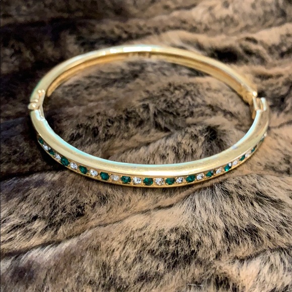 Beautiful, jeweled bracelet. #A62 - Picture 2 of 7